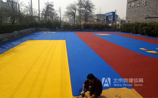 小區(qū)塑膠地面顆粒-紅色-桔紅色顆粒施工操場(chǎng)