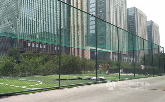 足球場(chǎng)圍網(wǎng)施工