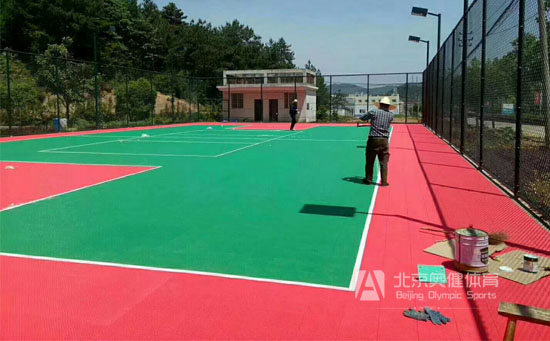 懸浮地板籃球場