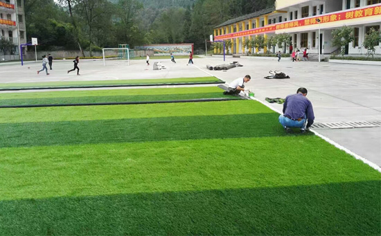 學(xué)校足球場草坪施工步驟在足球場地建設(shè)當(dāng)中至關(guān)重要