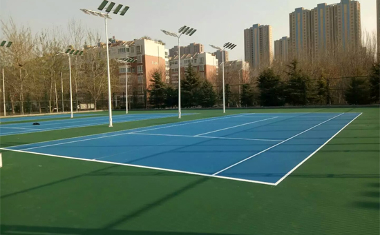 丙烯酸球場的彈性適中均勻