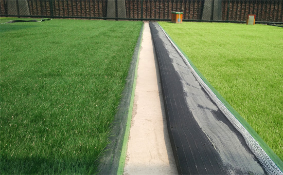 人造草足球場草坪鋪裝