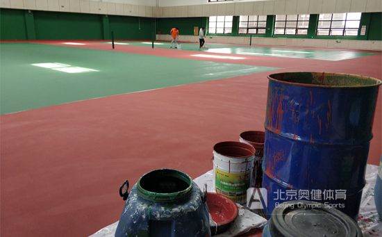 丙烯酸網(wǎng)球場(chǎng)損壞如何修補(bǔ)